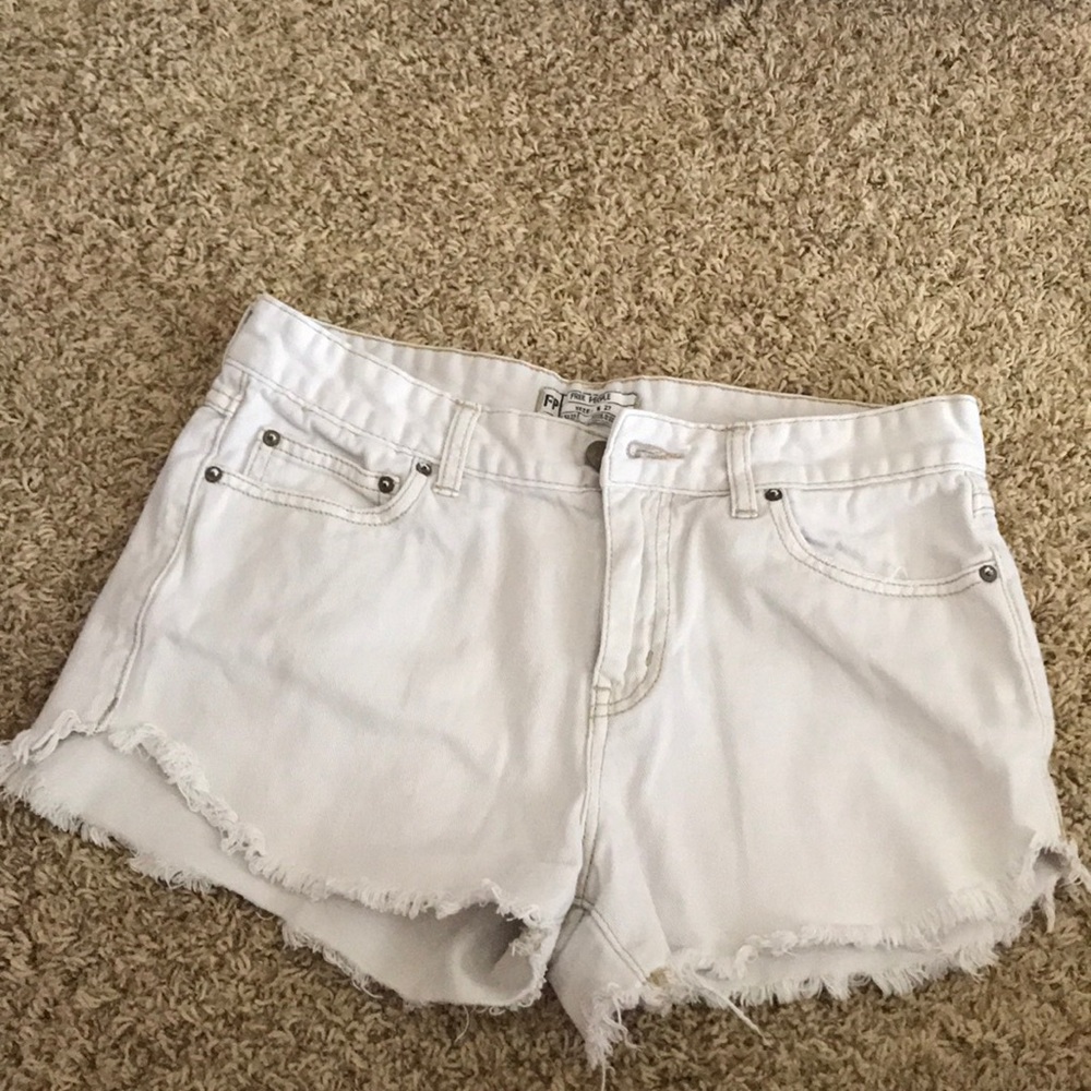 NWOT FREE PEOPLE JEAN SHORTs
